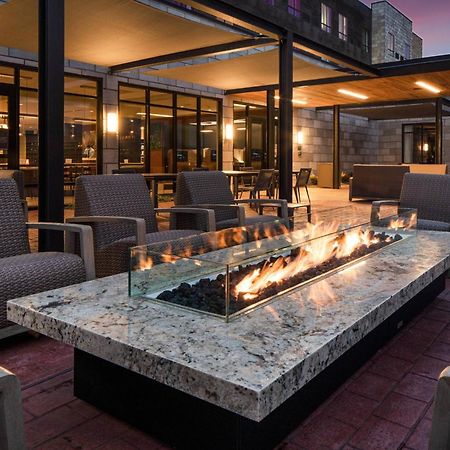Courtyard By Marriott Jefferson City Exterior photo