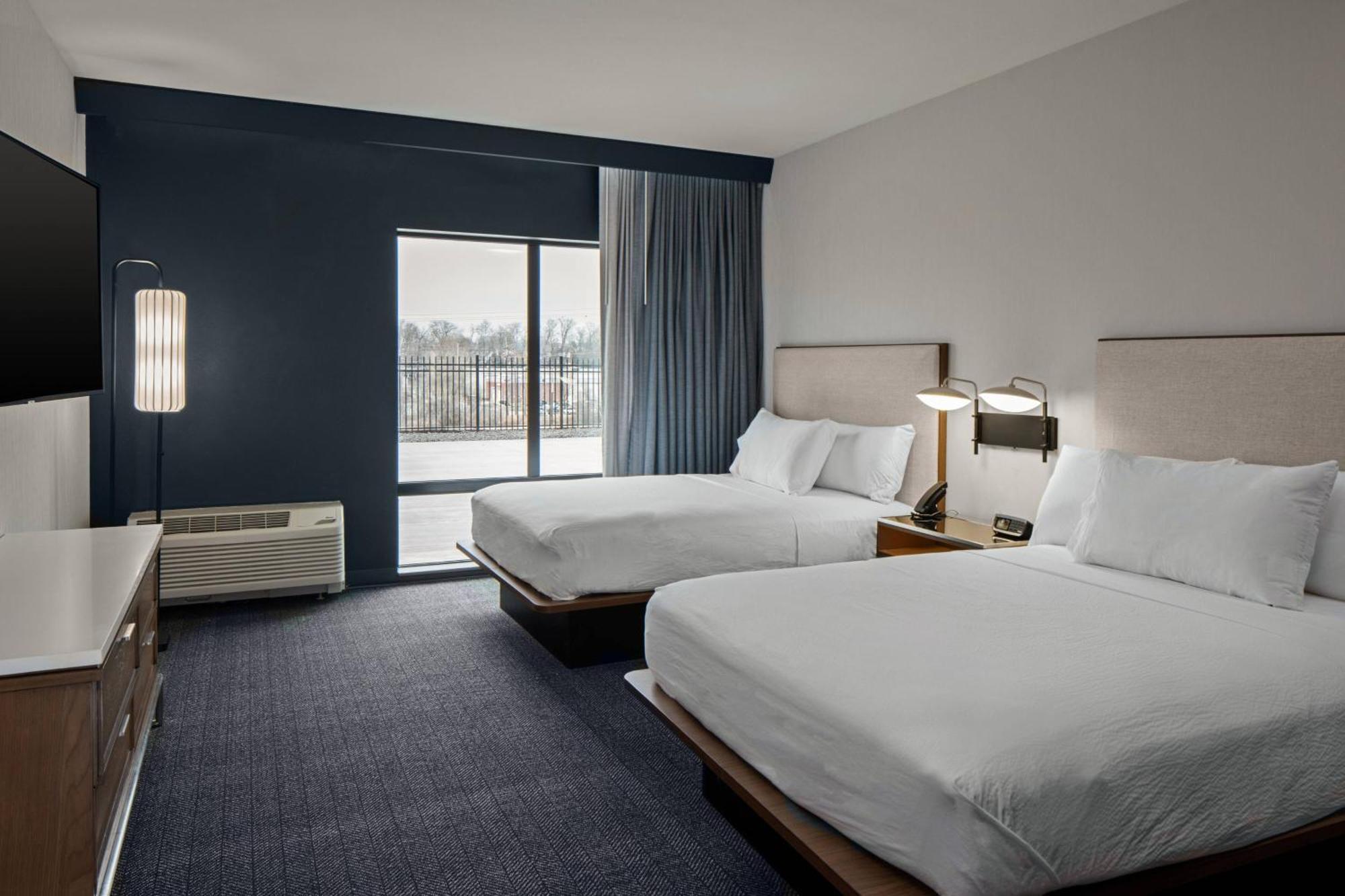 Courtyard By Marriott Jefferson City Exterior photo